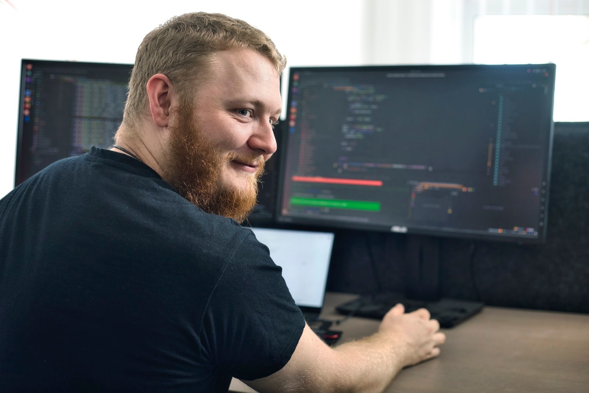 Entwickler bei der Agentur dreibein arbeitet an einem Contao Bundle